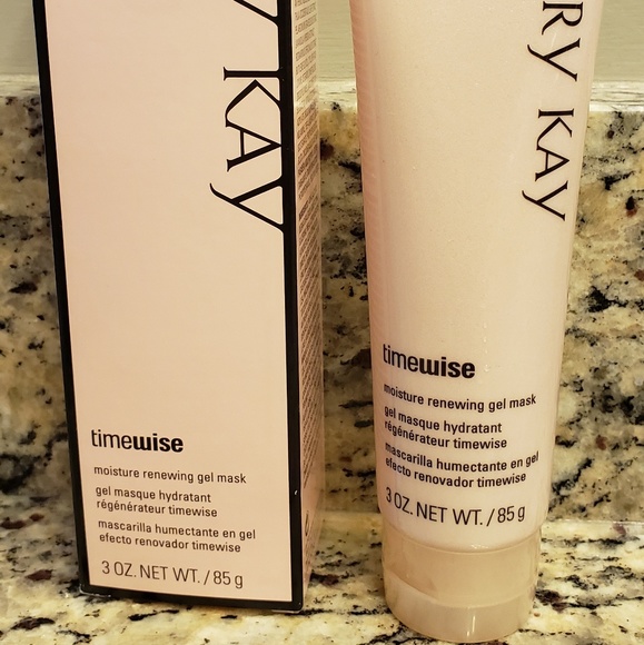 Mary Kay TimeWise Moisture Renewing Gel Mask - Picture 2 of 4